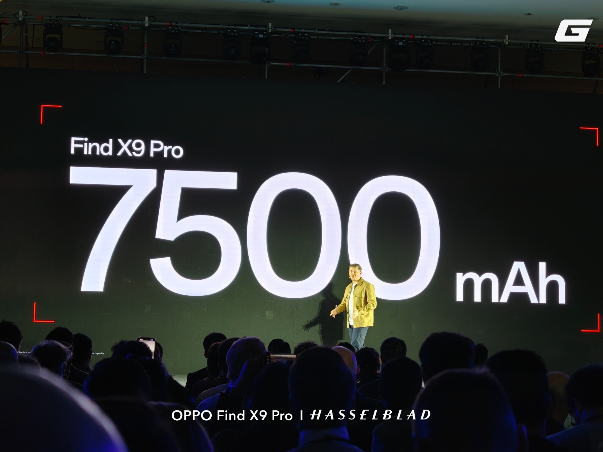 &Quot;Đối Cứng&Quot; Của Iphone 17 Pro Max Và Galaxy S25 Ultra Ra Mắt Toàn Cầu: Pin Tận 7.500Mah, Lắp Được Ống Kính Như Máy Ảnh, Việt Nam Ngày Mai Có Giá Img202510281629561 1761724480827 17617244810862123608276