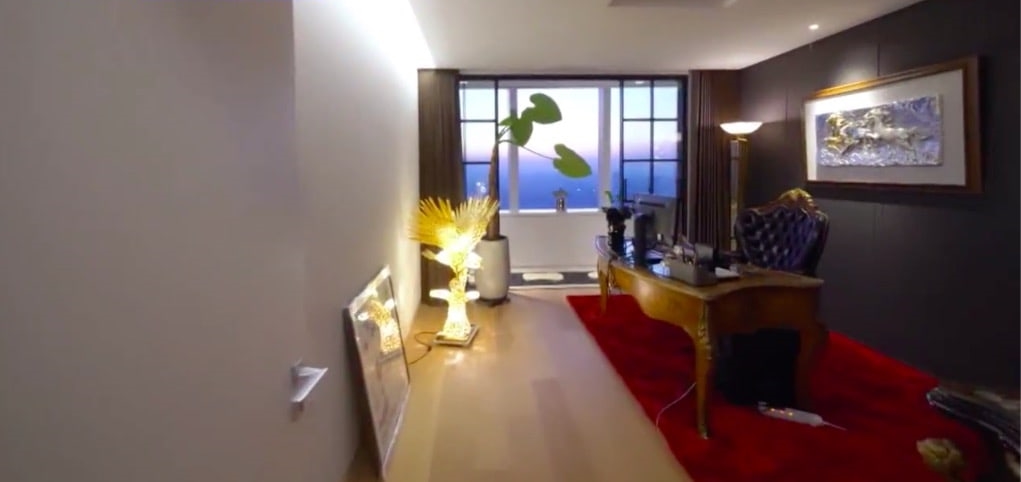 Hình ảnh gây sốc trong nhà riêng của ca sĩ J bị cấm sóng 10 năm- Ảnh 11. Hình ảnh gây sốc trong nhà riêng của ca sĩ J bị cấm sóng 10 năm- Ảnh 11.