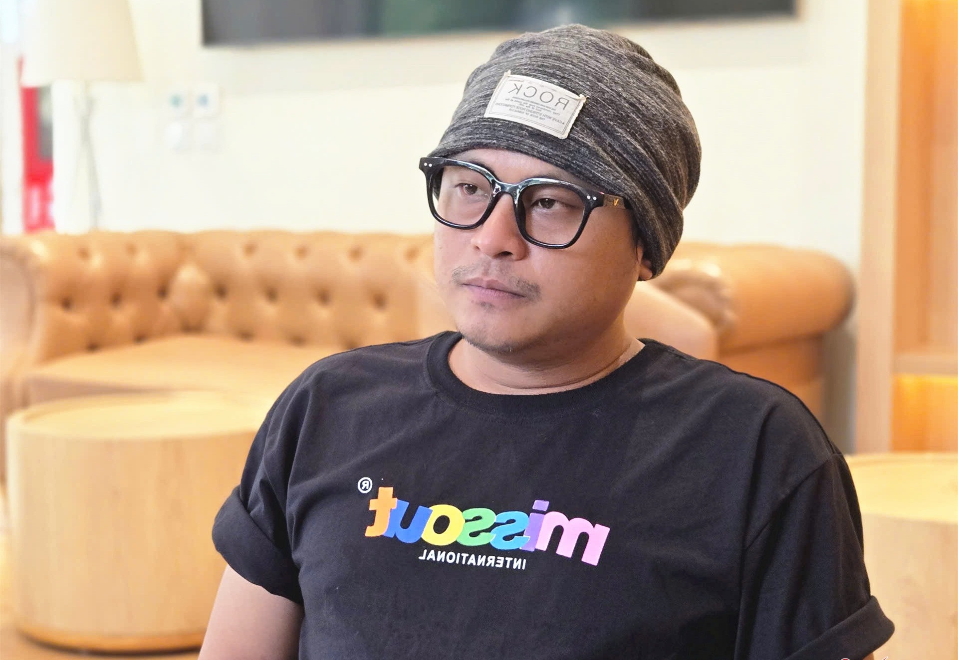 Tình hình nam diễn viên nổi tiếng bị vỡ nợ, phải về Long An bán bánh mì- Ảnh 1. Tình hình nam diễn viên nổi tiếng bị vỡ nợ, phải về Long An bán bánh mì- Ảnh 1.