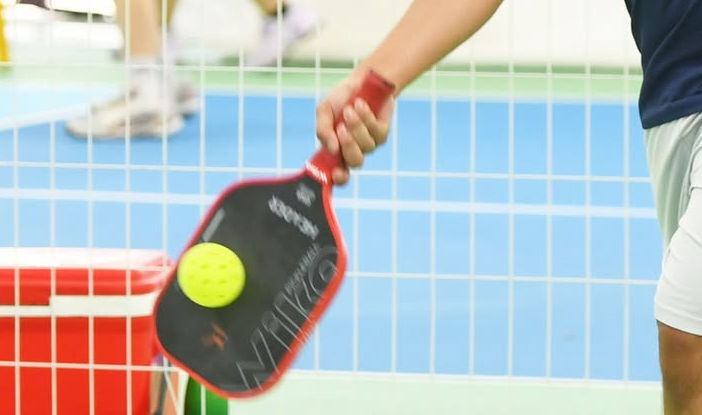 Cùng sếp nữ đi đánh pickleball, tôi rơi vào tình cảnh khó xử, sợ hãi mỗi khi cầm vợt- Ảnh 1. Cùng sếp nữ đi đánh pickleball, tôi rơi vào tình cảnh khó xử, sợ hãi mỗi khi cầm vợt- Ảnh 1.