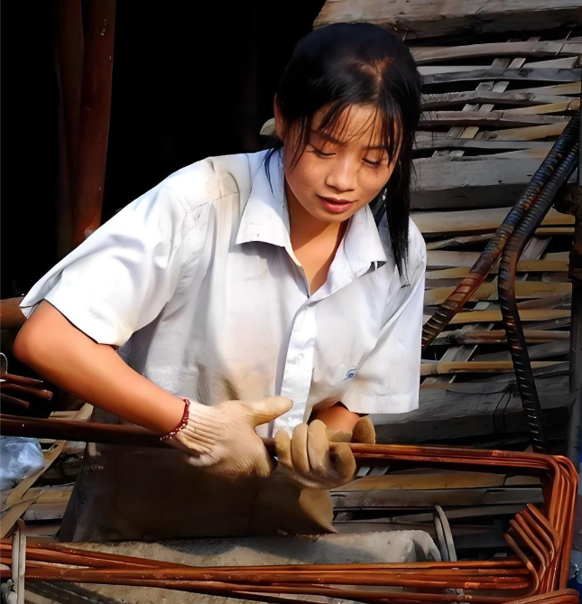 Người phụ nữ nuôi em gái thành luật sư, cho tiền mua nhà, cưới chồng, đến khi bệnh nặng xin ở nhờ, em đáp: "Nhà em đang có khách"- Ảnh 2.