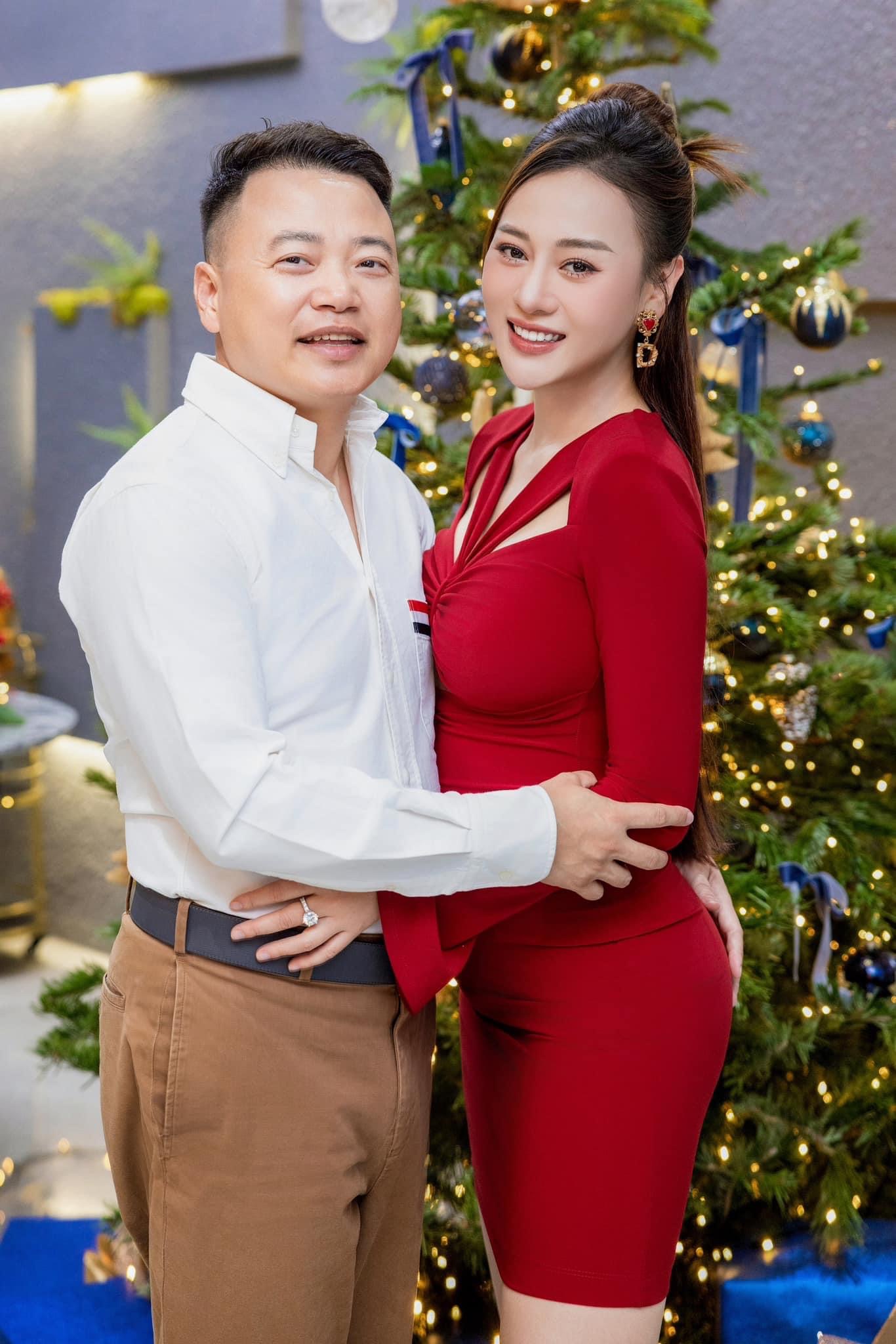 Lộ điểm bất thường của Phương Oanh - Shark Bình? - Ảnh 3. Lộ điểm bất thường của Phương Oanh - Shark Bình? - Ảnh 3.
