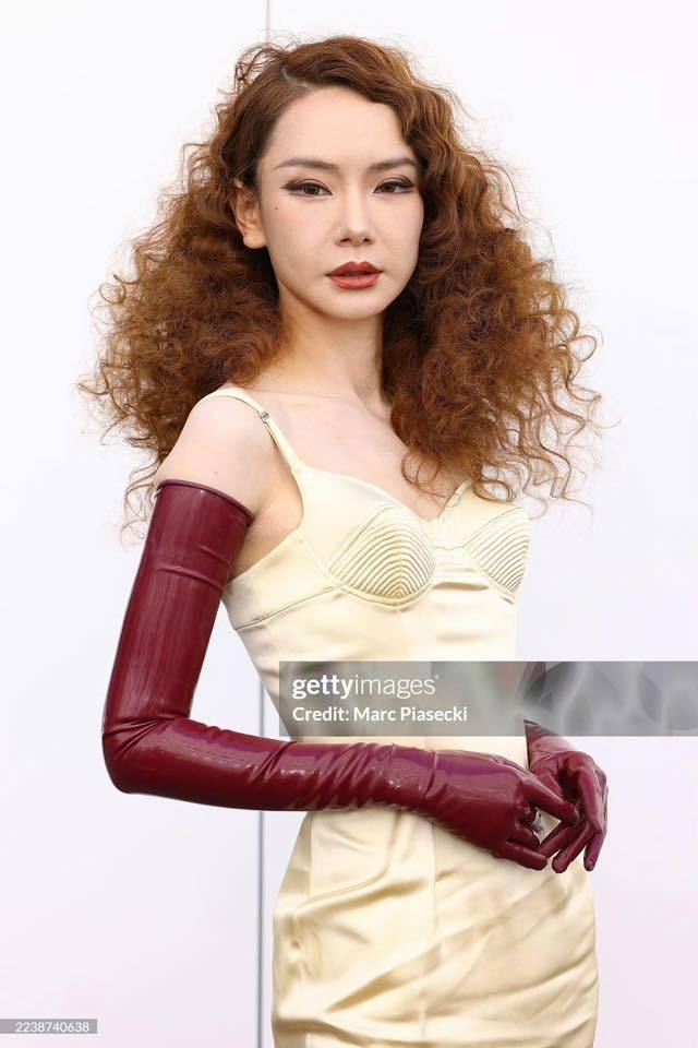 Xin thề không bao giờ dám khen mỹ nhân này nữa: Lên phim vạn người mê ngoài đời triệu người chê, 360 độ toàn góc chết- Ảnh 2.