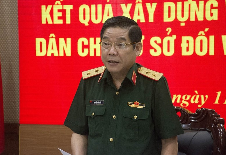 Thủ tướng bổ nhiệm Thứ trưởng Bộ Quốc Phòng và Thứ trưởng Thường trực Bộ Nội vụ- Ảnh 1.