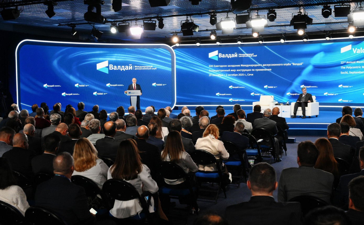 Tổng thống Nga Putin gửi lời đến ch&acirc;u &Acirc;u, b&igrave;nh luận về ph&aacute;t ng&ocirc;n 'hổ giấy' của Tổng thống Mỹ Trump- Ảnh 4.