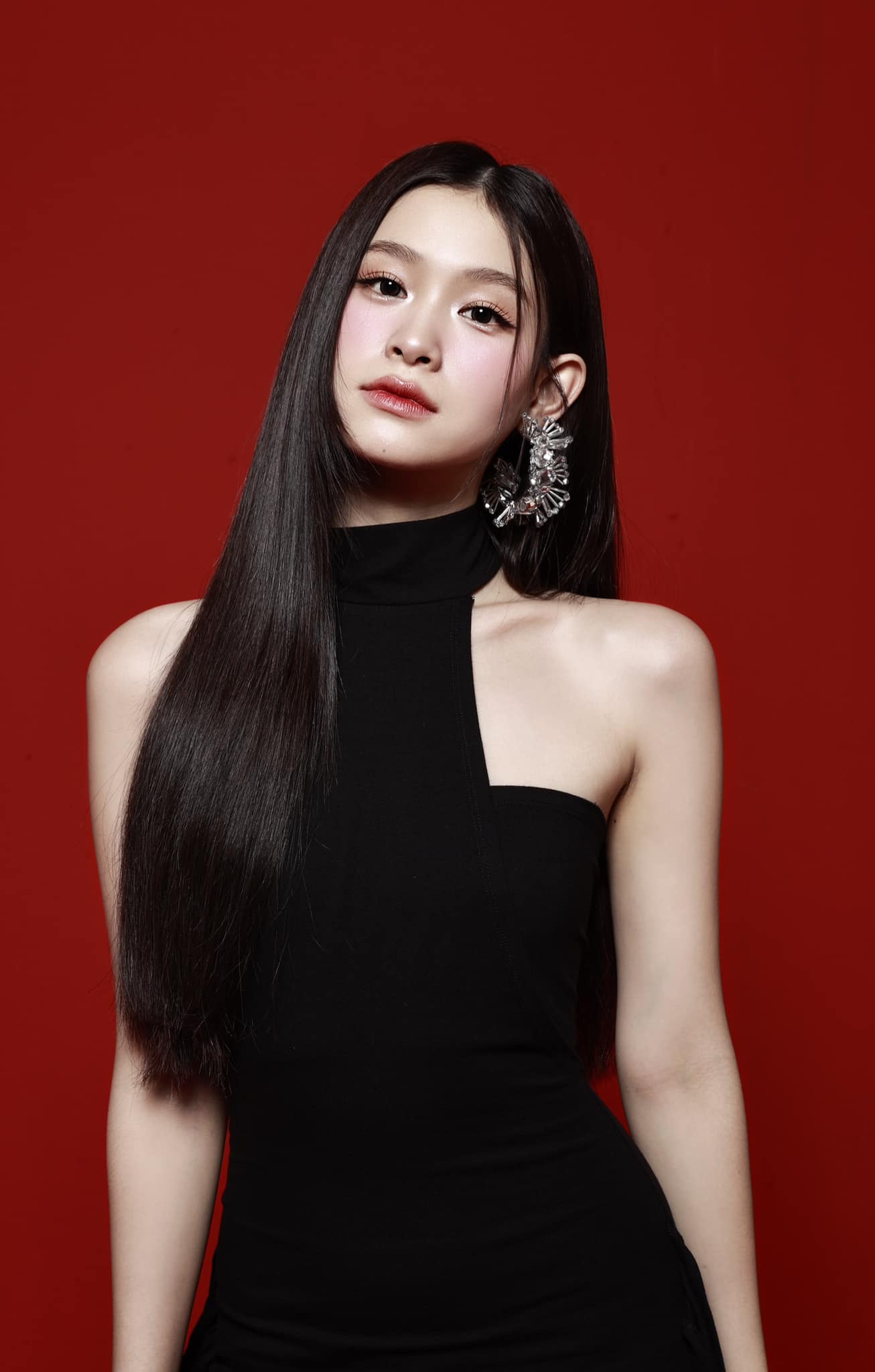 Vũ trụ Hồng Thơ thớ lợ - Hùng dấm dớ - Dung ấm ớ - Đỗ Lụa nám là gì mà hot khắp MXH?- Ảnh 13.