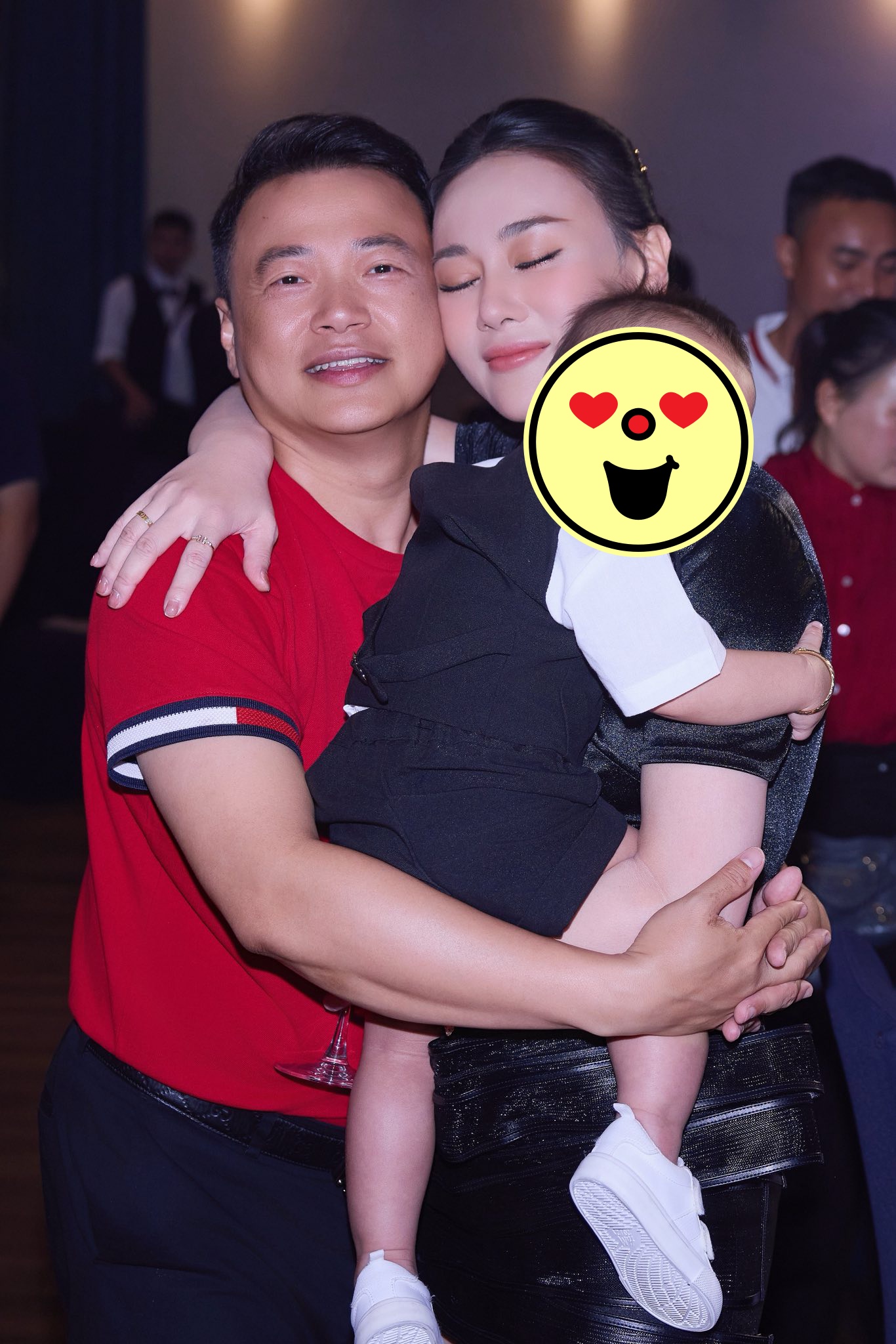 Lộ điểm bất thường của Phương Oanh - Shark Bình? - Ảnh 2. Lộ điểm bất thường của Phương Oanh - Shark Bình? - Ảnh 2.