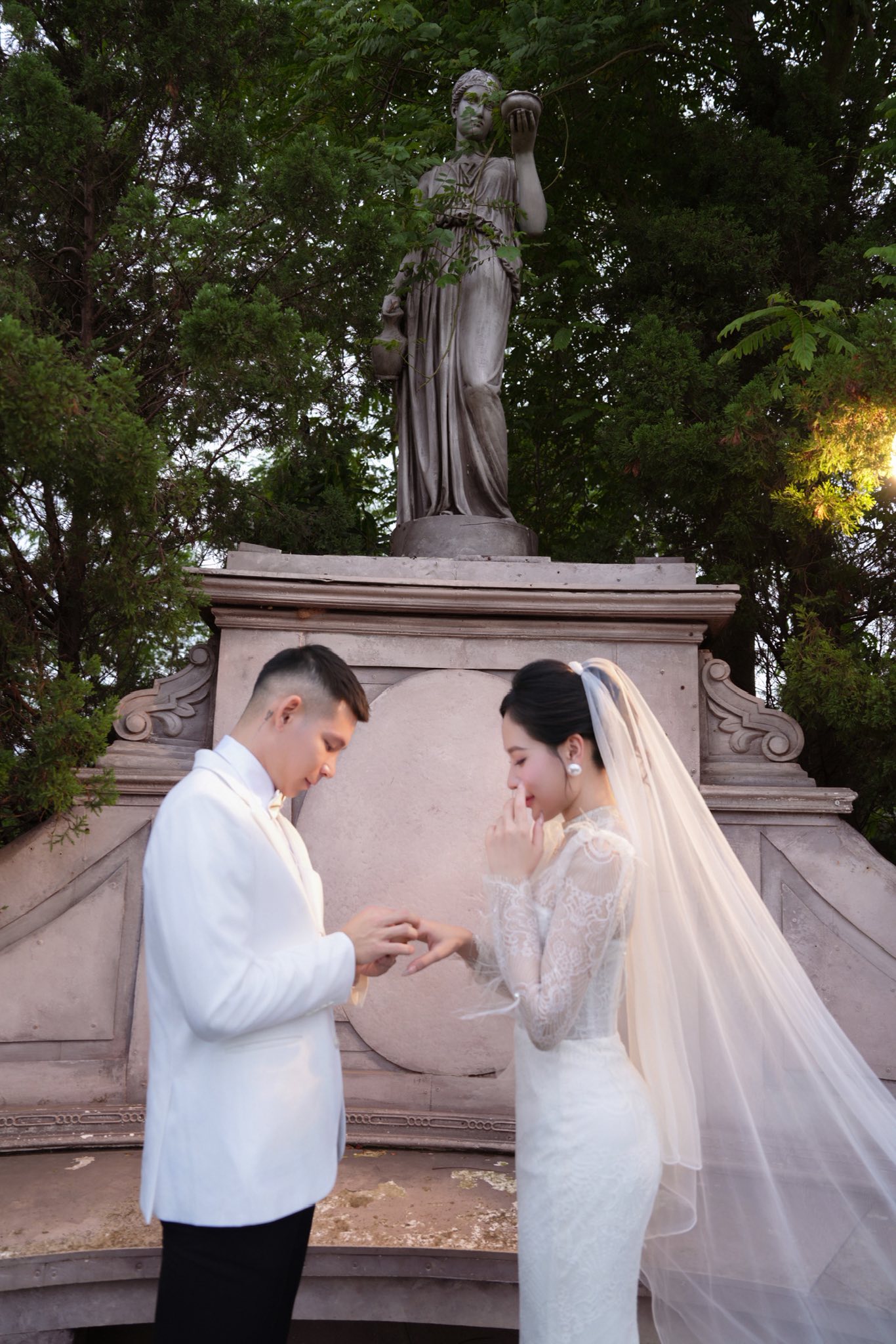 Khoảnh khắc để đời của Quang Vinh và Mỹ Linh- Ảnh 2.