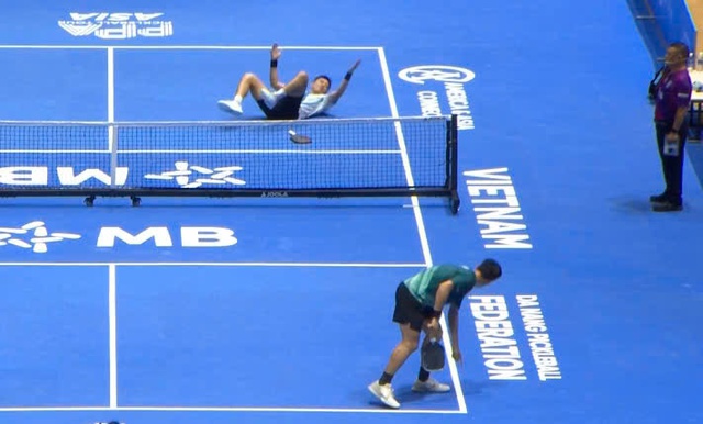 "Tên Vinh Hiển mà chiến thắng không vẻ vang, bị ghét ngay trên sân nhà": Drama pickleball nóng nhất hiện tại- Ảnh 1.