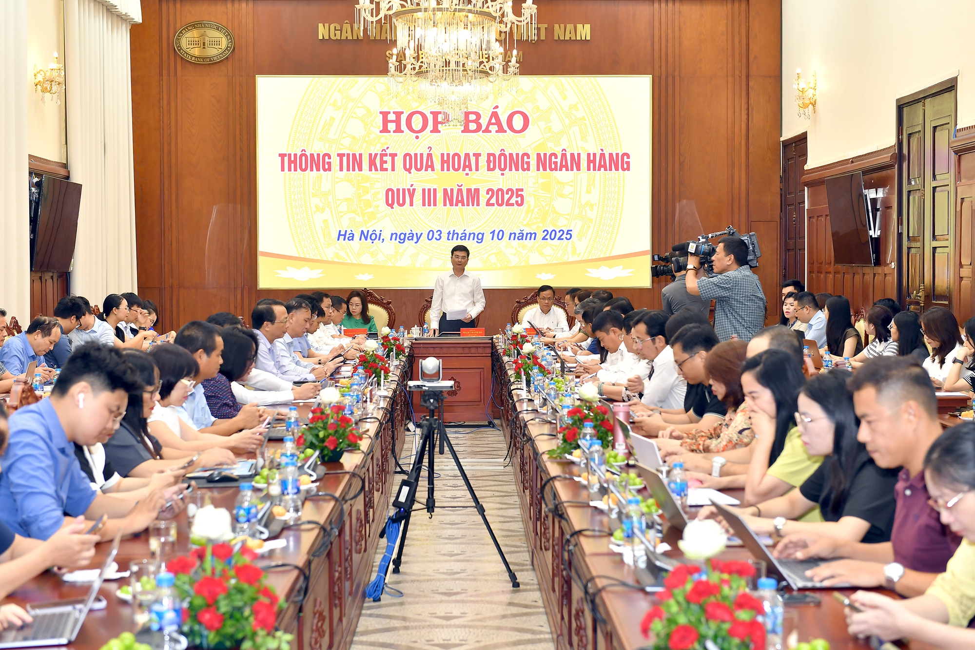Ngân hàng Nhà nước nói về nguyên tắc cấp phép nhập khẩu vàng - Ảnh 1.