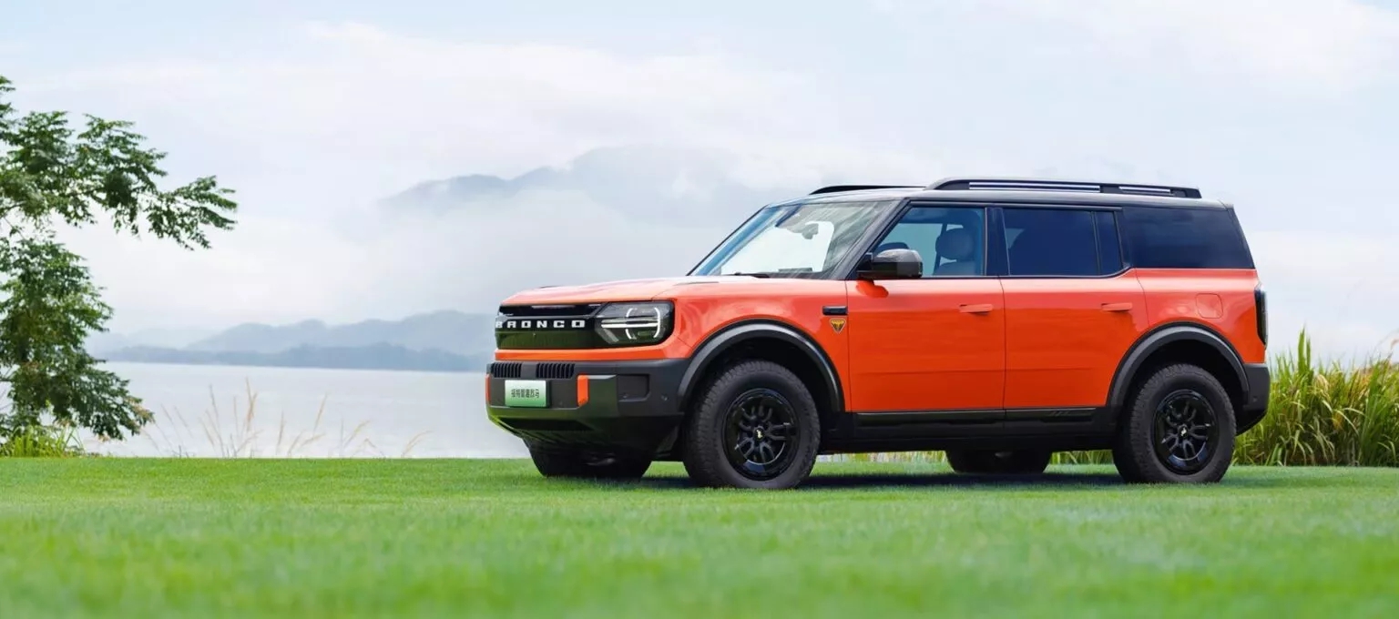 Ford Bronco có bản mà dân mê phượt sẽ thích: Cửa nóc mở cực dị, bếp sau cốp, chạy Hà Nội - Huế chỉ cần một lần sạc- Ảnh 8. Ford Bronco có bản mà dân mê phượt sẽ thích: Cửa nóc mở cực dị, bếp sau cốp, chạy Hà Nội - Huế chỉ cần một lần sạc- Ảnh 8.