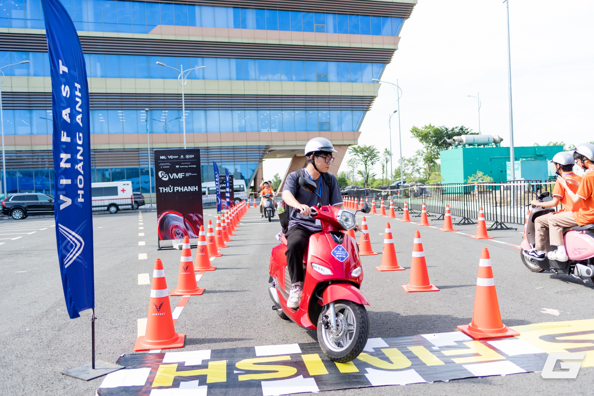 Hành Trình Di Chuyển Xanh Tại Vietnam Mobility Festival 2025 Có Gì Hấp Dẫn Mà Sinh Viên Nô Nức Đến Trải Nghiệm- Ảnh 2. Hành Trình Di Chuyển Xanh Tại Vietnam Mobility Festival 2025 Có Gì Hấp Dẫn Mà Sinh Viên Nô Nức Đến Trải Nghiệm- Ảnh 2.