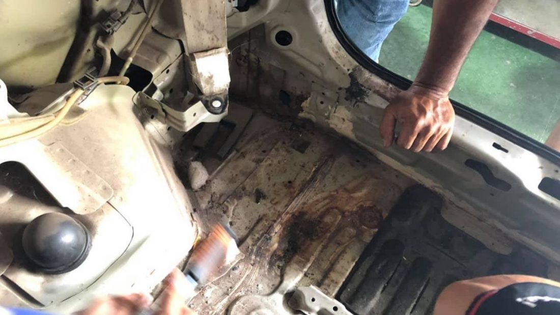 Mẹo kiểm tra ô tô bị ngập nước, thủy kích: Đừng bỏ qua 3 lời khuyên vàng 'nhỏ mà có võ' cuối cùng- Ảnh 4. Mẹo kiểm tra ô tô bị ngập nước, thủy kích: Đừng bỏ qua 3 lời khuyên vàng 'nhỏ mà có võ' cuối cùng- Ảnh 4.