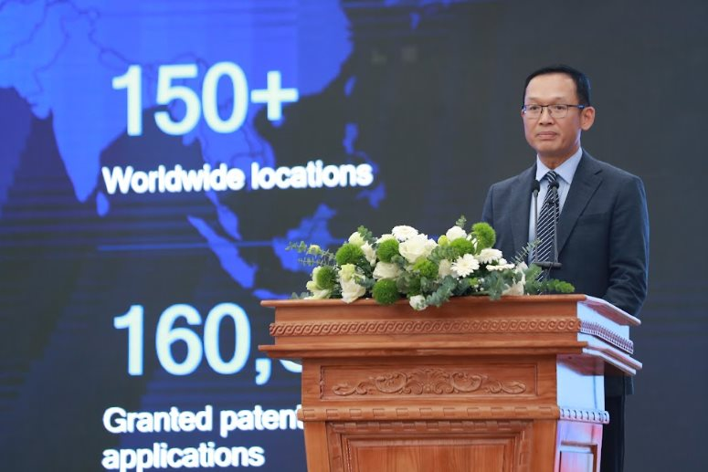 Mua công ty của Vingroup, Tập đoàn có vốn hóa hơn 150 tỷ USD muốn Việt Nam trở thành cứ điểm quan trọng - Ảnh 2.