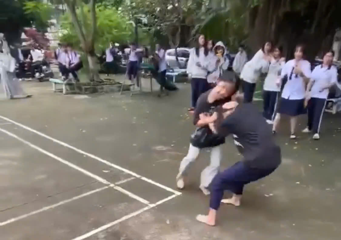 Làm rõ video 2 nữ sinh ở phường Hiệp Bình đánh nhau, nhiều người cổ vũ- Ảnh 1.