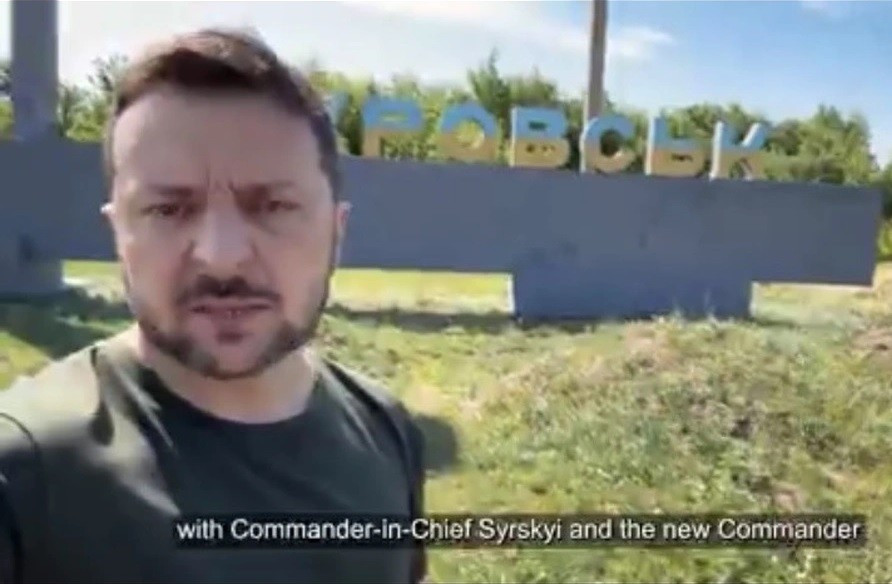 Cờ Nga được k&eacute;o l&ecirc;n, trận Pokrovsk sắp hạ m&agrave;n- Ảnh 2.