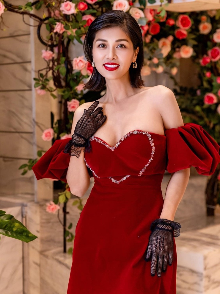 Tình hình "hoa hậu nhiều con nhất Việt Nam" sau 2 tháng thông báo nợ 10 tỷ- Ảnh 1. Tình hình "hoa hậu nhiều con nhất Việt Nam" sau 2 tháng thông báo nợ 10 tỷ- Ảnh 1.