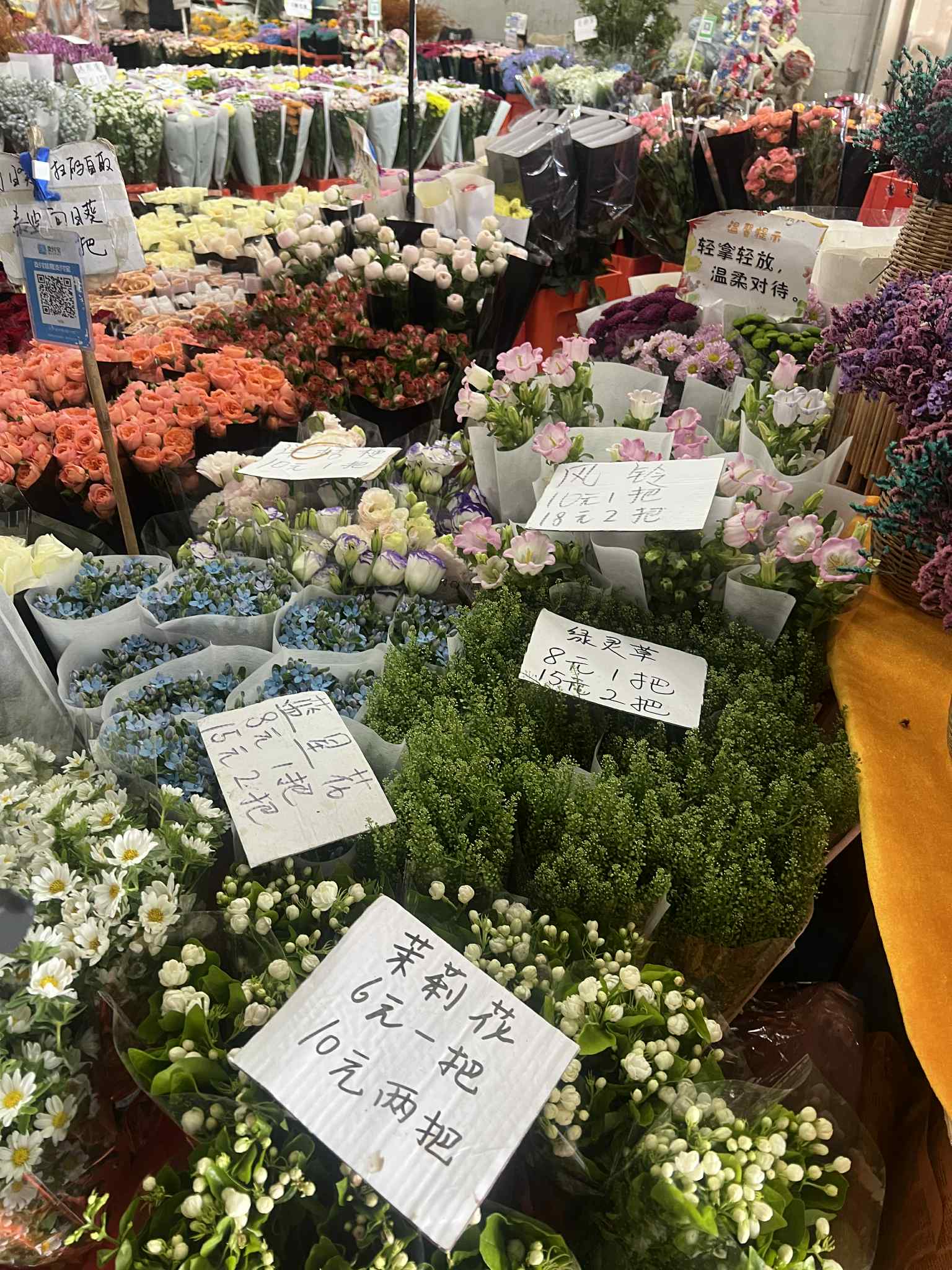 Khách Việt kể chuyện đi du lịch Trung Quốc, nhận xét: "Rất muốn mua 1 thứ về nhưng không thể"- Ảnh 4. Khách Việt kể chuyện đi du lịch Trung Quốc, nhận xét: "Rất muốn mua 1 thứ về nhưng không thể"- Ảnh 4.