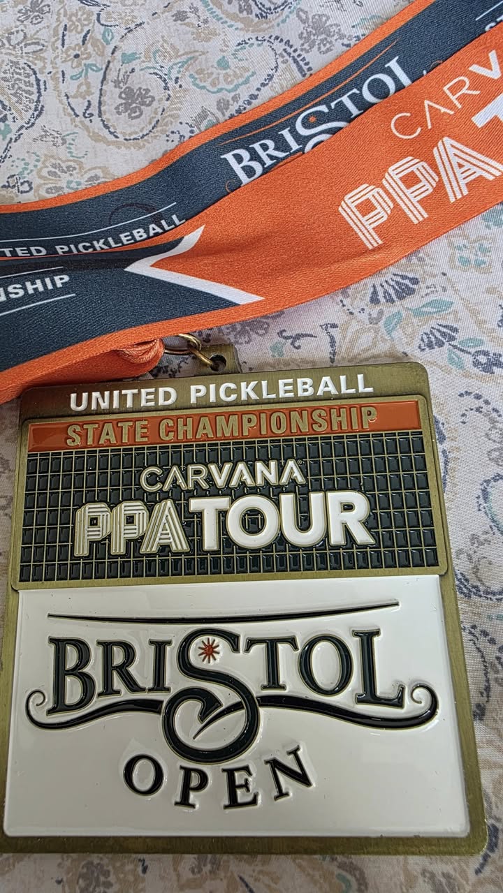 Quang Dương mang huy chương vàng lịch sử ra đấu giá cứu trợ miền Trung: “Miếng khi đói, gói khi no...”- Ảnh 3.