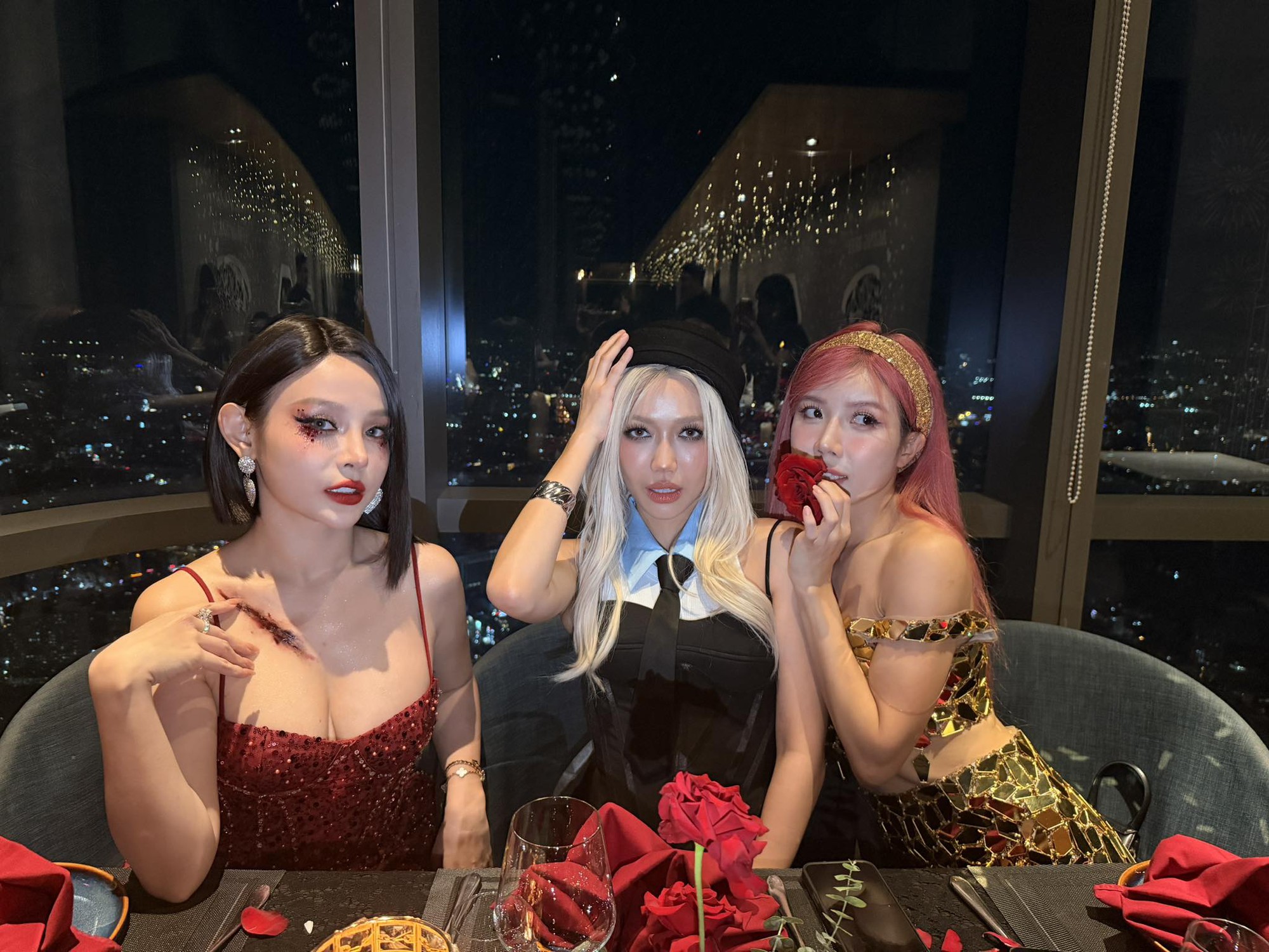 Đường đua Halloween 2025 bắt đầu: Huyền Baby o ép vòng 1  Đường đua Halloween 2025 bắt đầu: Huyền Baby o ép vòng 1