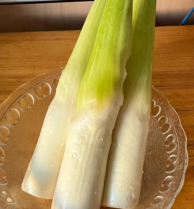 4 Loại Rau Ở Chợ Thường Bị “Tắm Thuốc” Cho Đẹp Mắt, Người Bán Không Dám Ăn, Nhiều Người Lại Thích Mua- Ảnh 1.