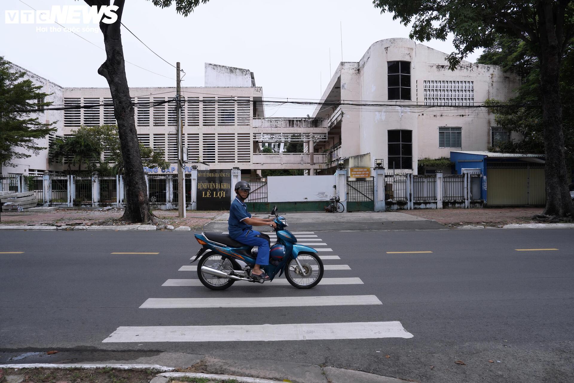 Toàn cảnh 2 bệnh viện bỏ hoang ở TP.HCM chờ 'hồi sinh'- Ảnh 11. Toàn cảnh 2 bệnh viện bỏ hoang ở TP.HCM chờ 'hồi sinh'- Ảnh 11.