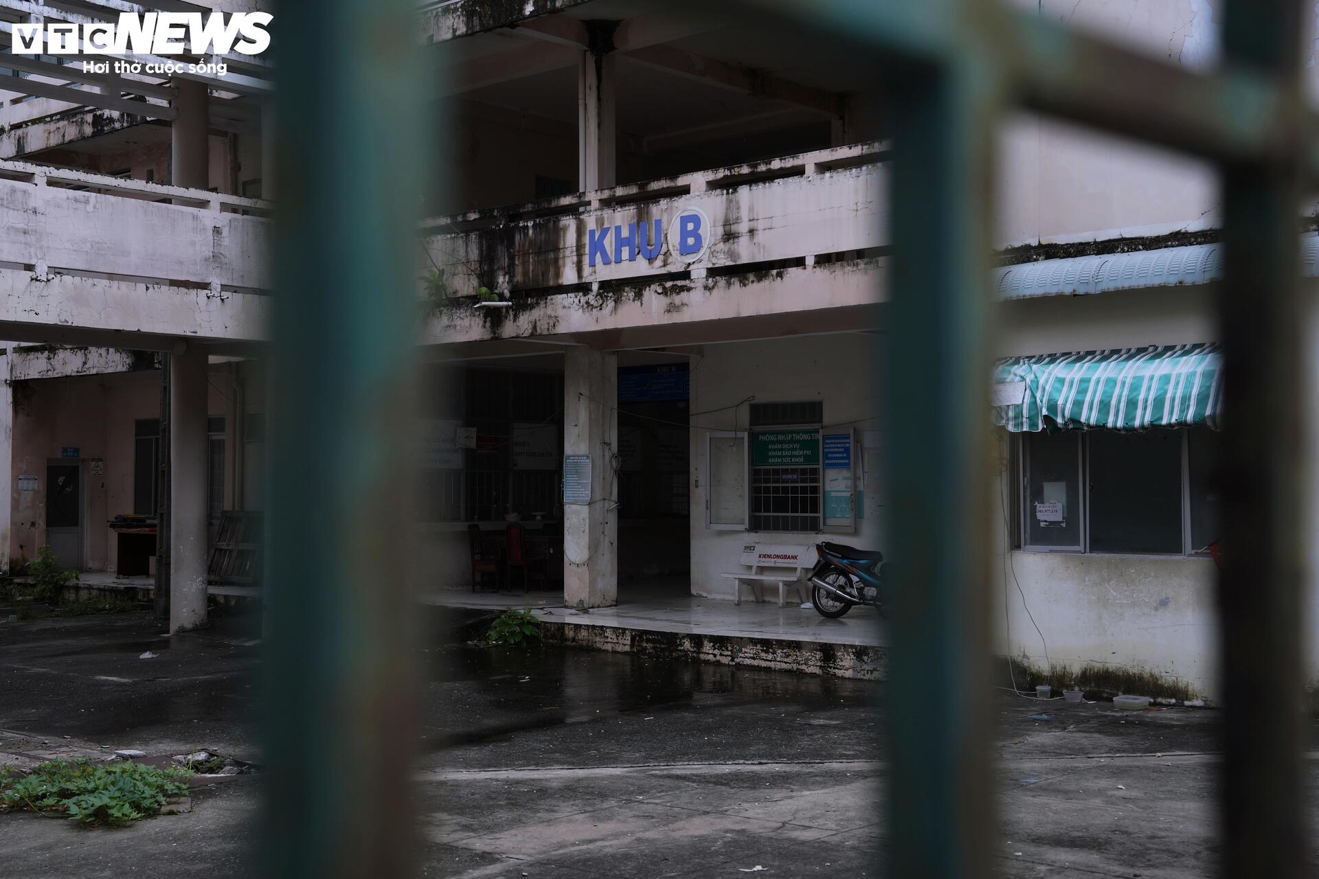 Toàn cảnh 2 bệnh viện bỏ hoang ở TP.HCM chờ 'hồi sinh'- Ảnh 14. Toàn cảnh 2 bệnh viện bỏ hoang ở TP.HCM chờ 'hồi sinh'- Ảnh 14.