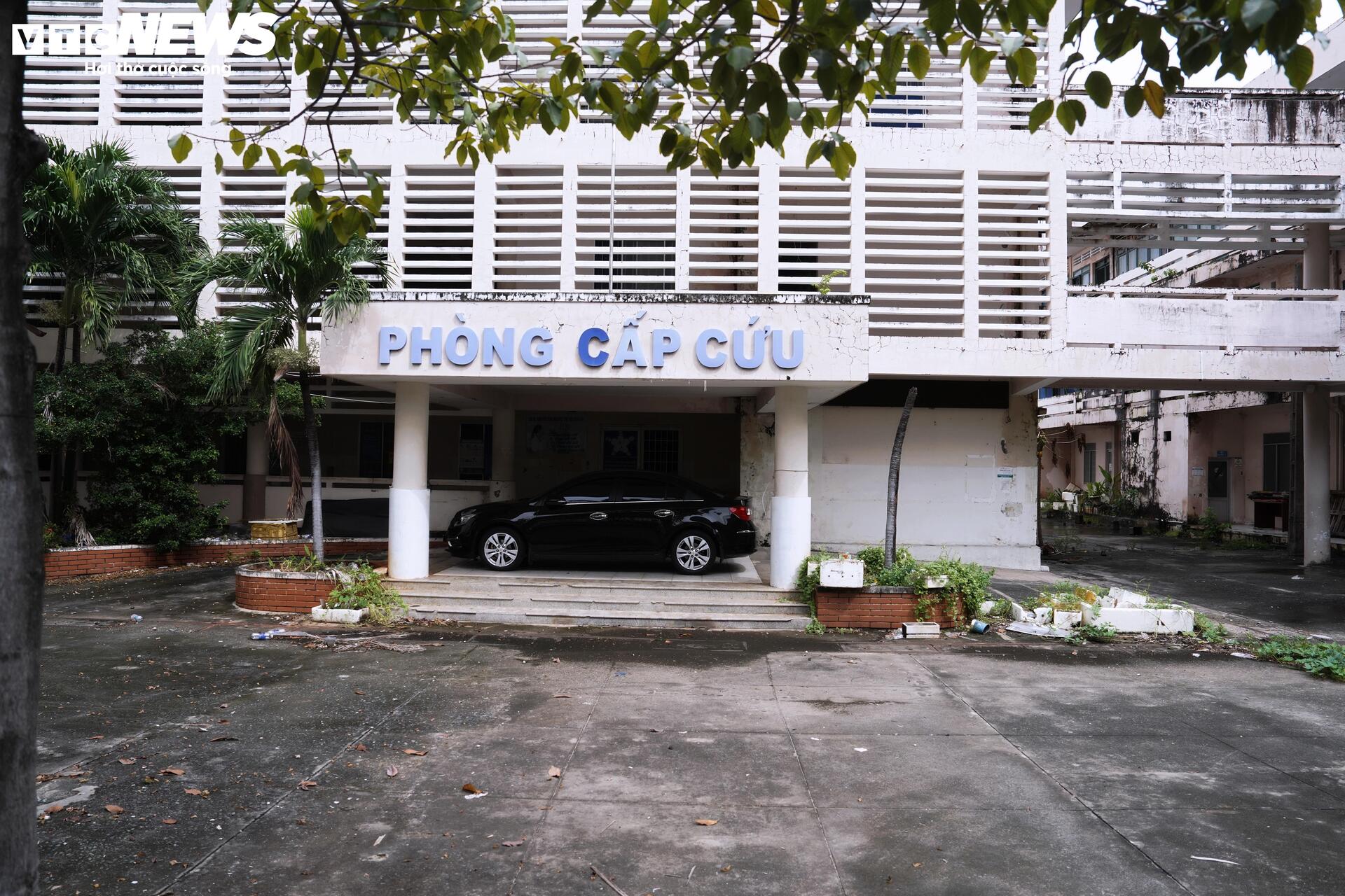 Toàn cảnh 2 bệnh viện bỏ hoang ở TP.HCM chờ 'hồi sinh'- Ảnh 15. Toàn cảnh 2 bệnh viện bỏ hoang ở TP.HCM chờ 'hồi sinh'- Ảnh 15.