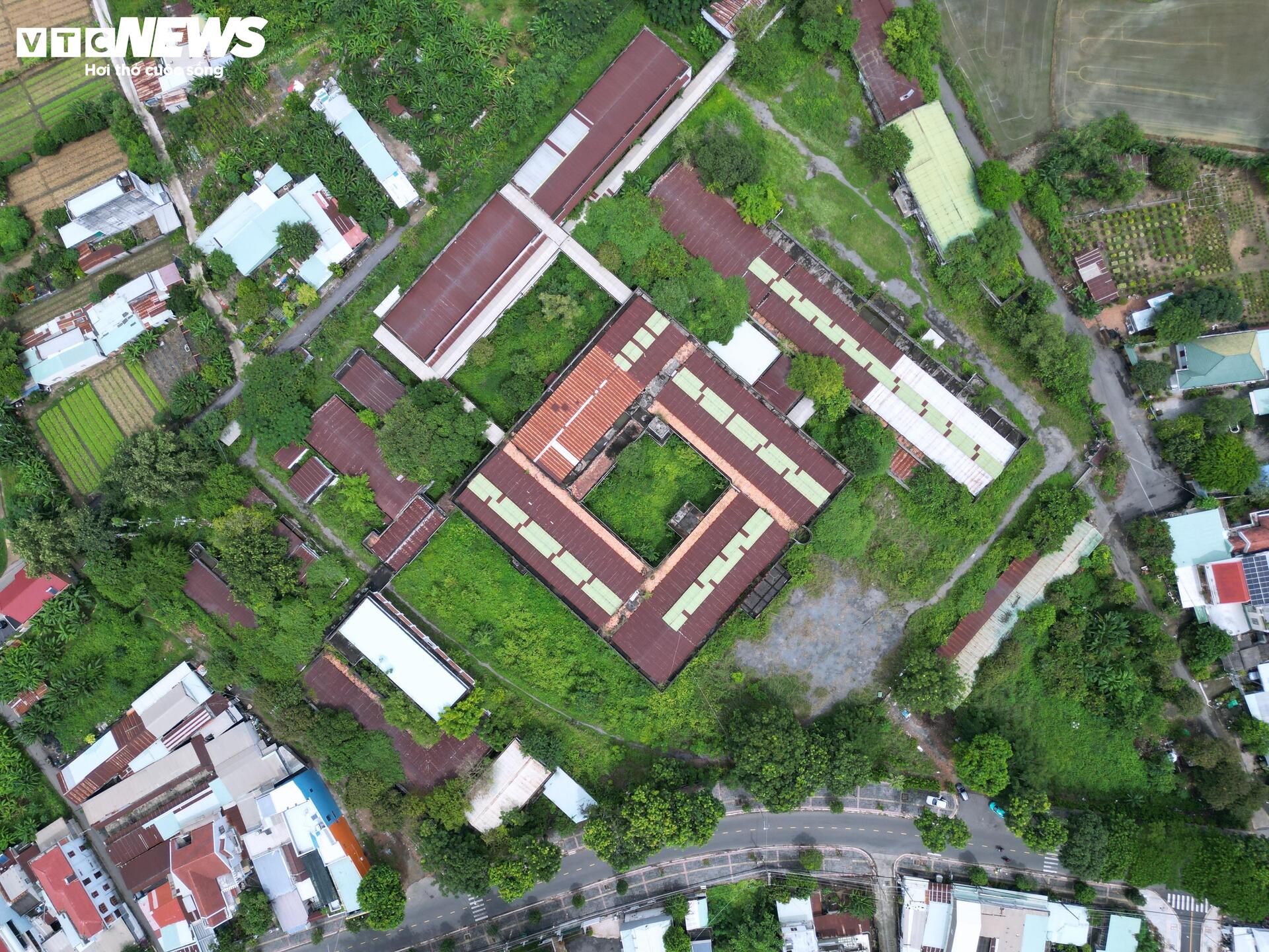 Toàn cảnh 2 bệnh viện bỏ hoang ở TP.HCM chờ 'hồi sinh'- Ảnh 17. Toàn cảnh 2 bệnh viện bỏ hoang ở TP.HCM chờ 'hồi sinh'- Ảnh 17.