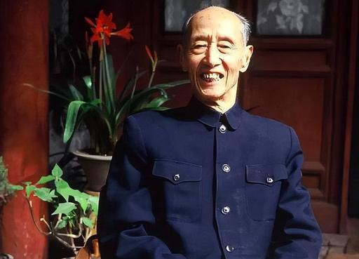 Nam sinh không làm được môn toán, lúc thi văn lại chỉ viết 28 chữ: Kết quả "gây sốc" khi đỗ thẳng vào đại học top đầu- Ảnh 2. Nam sinh không làm được môn toán, lúc thi văn lại chỉ viết 28 chữ: Kết quả "gây sốc" khi đỗ thẳng vào đại học top đầu- Ảnh 2.