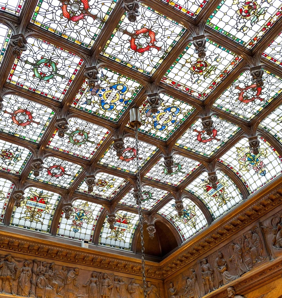 Biệt thự cổ Tiên Nguyễn và chồng chụp ảnh cưới cất giữ "kho báu của người giàu nhất thế giới"- Ảnh 6. Biệt thự cổ Tiên Nguyễn và chồng chụp ảnh cưới cất giữ "kho báu của người giàu nhất thế giới"- Ảnh 6.