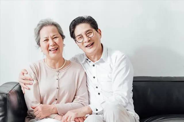 Chỉ khi về già bạn mới hiểu rằng: 3 kiểu người già này là hạnh phúc nhất, kiểu đầu tiên ít người có được, bạn sẽ thuộc kiểu nào?- Ảnh 7. Chỉ khi về già bạn mới hiểu rằng: 3 kiểu người già này là hạnh phúc nhất, kiểu đầu tiên ít người có được, bạn sẽ thuộc kiểu nào?- Ảnh 7.