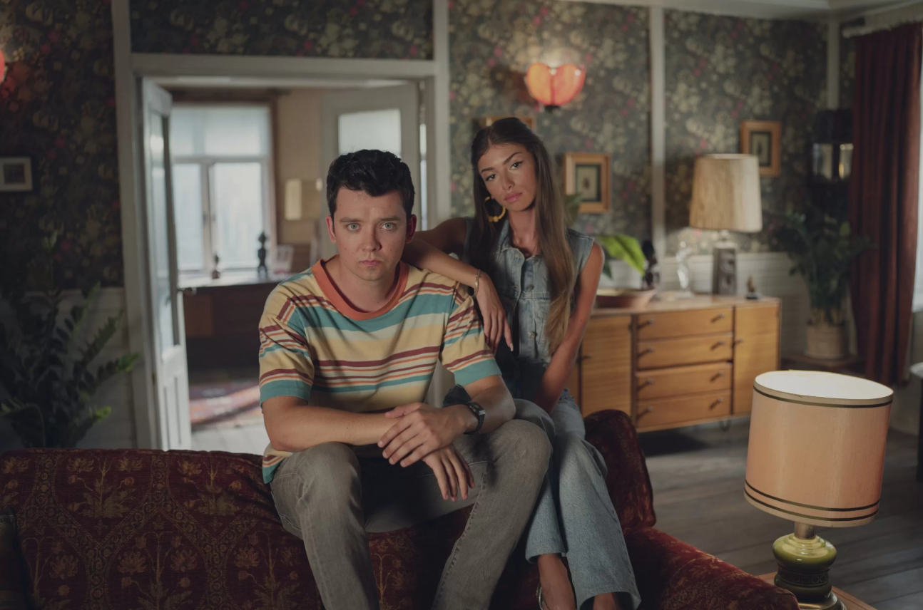 Xem phim Sex Education, t&ocirc;i cho&aacute;ng v&aacute;ng khi nghe con kể chuyện về bạn học sinh ngoan nhất lớp, ngay tối đ&oacute;, t&ocirc;i phải họp gia đ&igrave;nh gấp!- Ảnh 1.