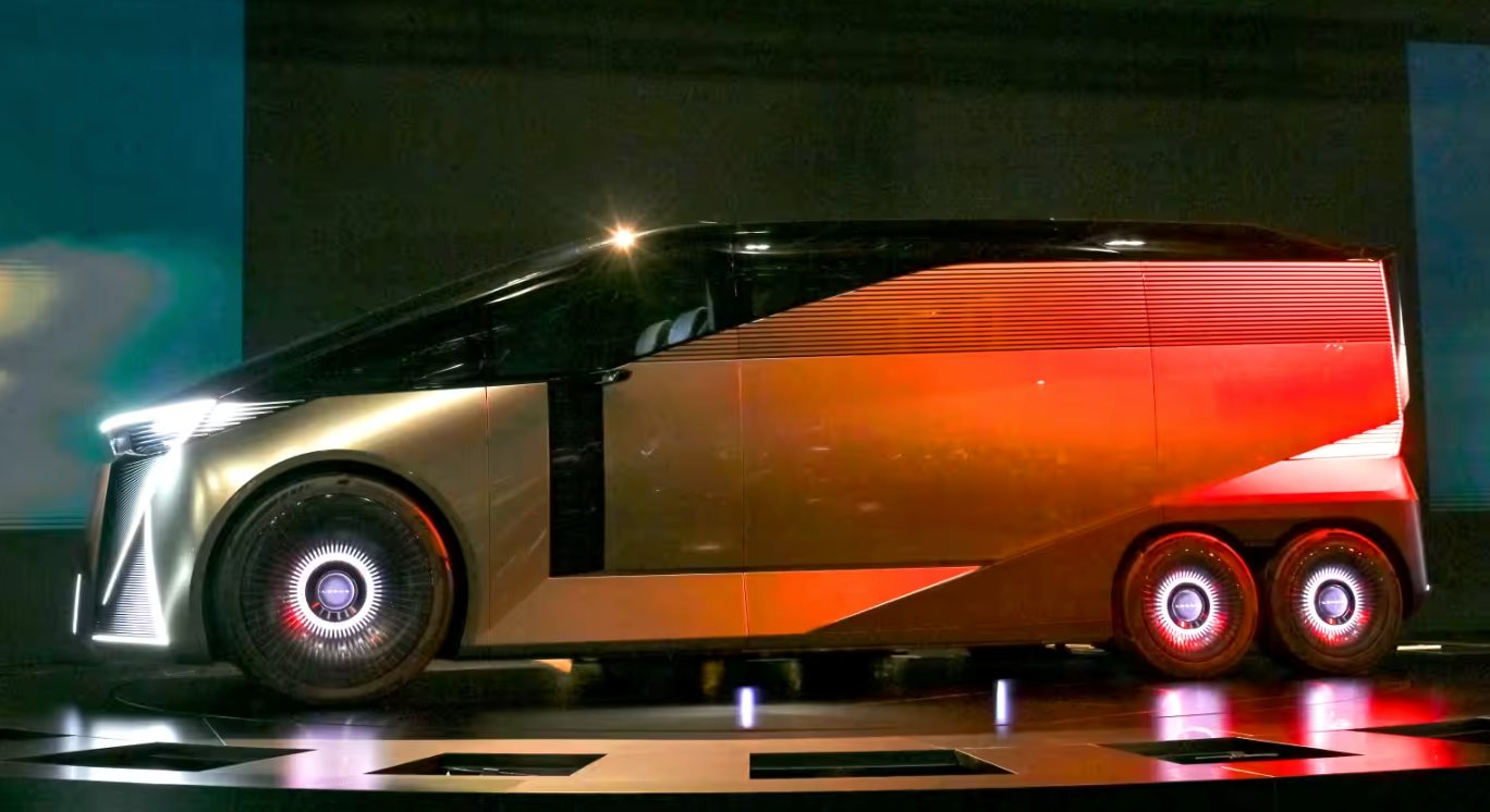 Toyota đưa Century trở thành dòng cao cấp nhất hệ sinh thái, Lexus 'chỉ còn là cái tên'- Ảnh 2.