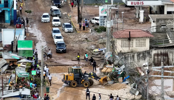 Ảnh vệ tinh trước - sau cho thấy siêu bão Melissa càn quét thế nào: Ảnh vệ tinh trước - sau cho thấy siêu bão Melissa càn quét thế nào: