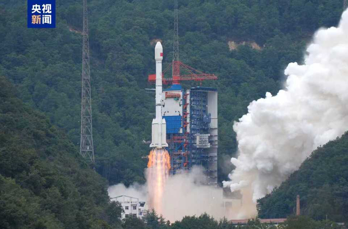 Trung Quốc Vừa Phóng Hai Vệ Tinh Quan Trọng Vào Không Gian- Ảnh 3. Trung Quốc Vừa Phóng Hai Vệ Tinh Quan Trọng Vào Không Gian- Ảnh 3.