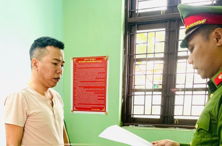 Chủ kênh TikTok 'Gia đình Hải Sen' bị khởi tố thêm tội trốn thuế- Ảnh 3.