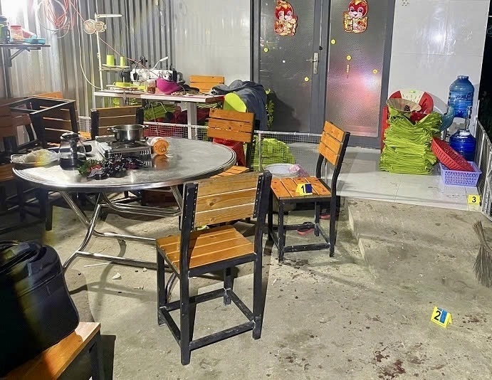 Công an điều tra vụ cán bộ phường ở Đồng Tháp rạch mặt 'tình địch'- Ảnh 1.