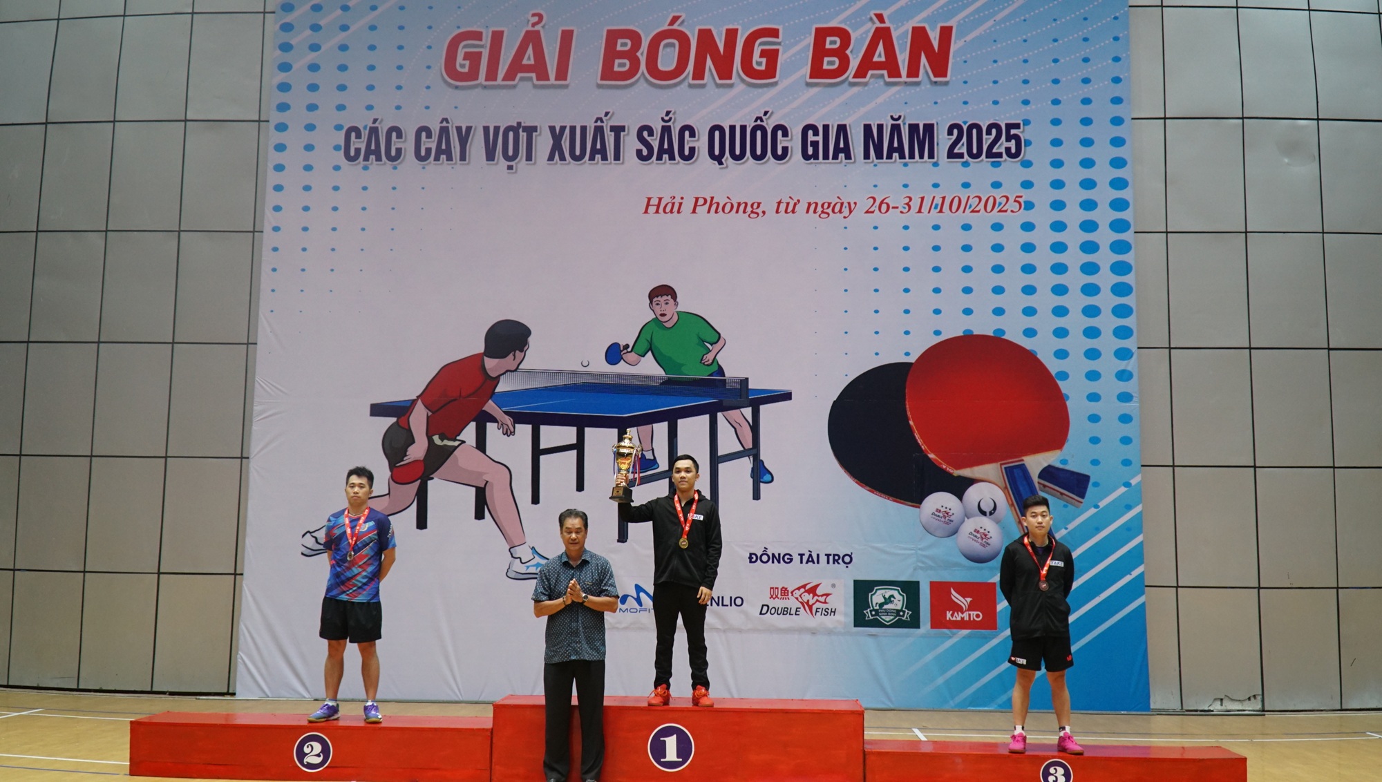 "Anh Hoàng càng chơi càng hay, SEA Games 33 này không chọn cậu ấy thì chọn ai?"- Ảnh 2. "Anh Hoàng càng chơi càng hay, SEA Games 33 này không chọn cậu ấy thì chọn ai?"- Ảnh 2.