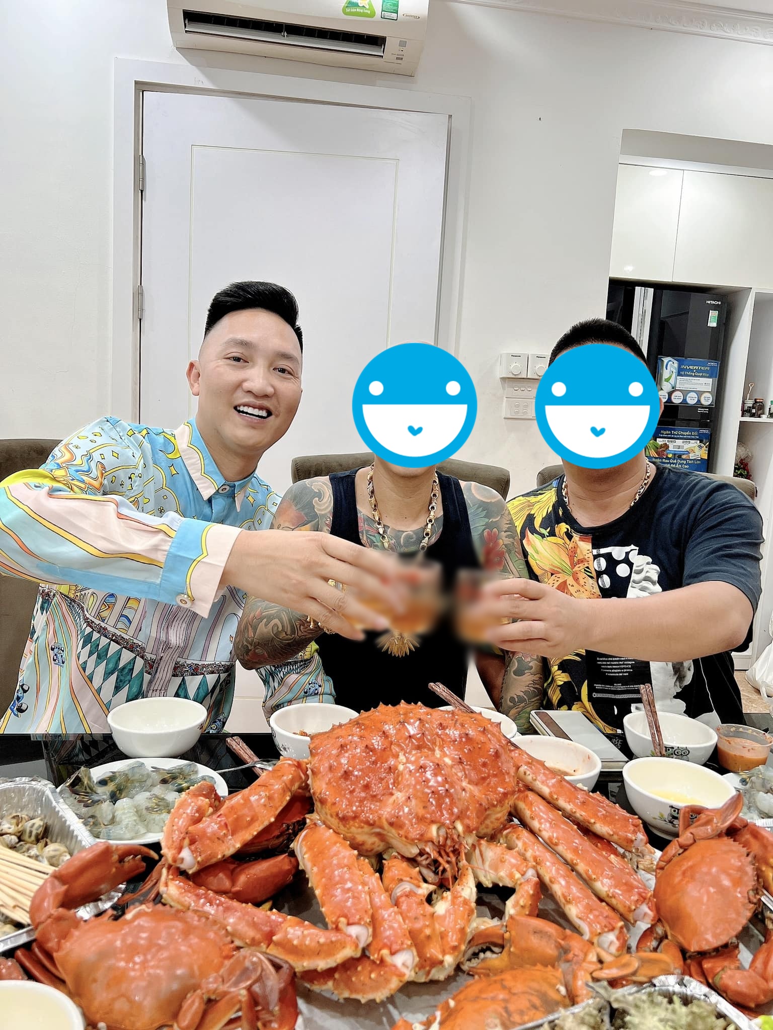 Bữa ăn của Huấn Hoa Hồng- Ảnh 6. Bữa ăn của Huấn Hoa Hồng- Ảnh 6.