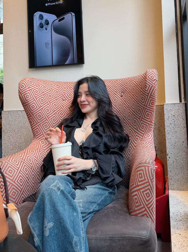 Vợ Huấn Hoa Hồng l&agrave; ai?- Ảnh 2.