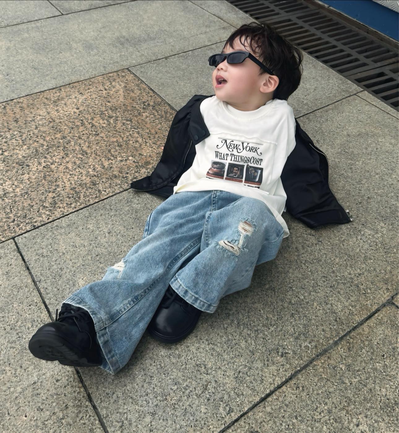 HOT nhất Halloween: Mẹ h&oacute;a trang cho con trai, b&eacute; đi học về m&aacute;ch "Mẹ ơi, mấy bạn kh&ocirc;ng chơi với con"- Ảnh 8.