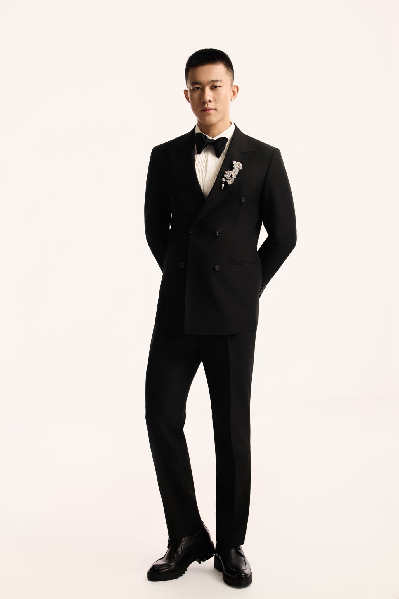 Tình trạng của Công Vinh sau gần 1 tháng nhập viện cấp cứu- Ảnh 3. Tình trạng của Công Vinh sau gần 1 tháng nhập viện cấp cứu- Ảnh 3.