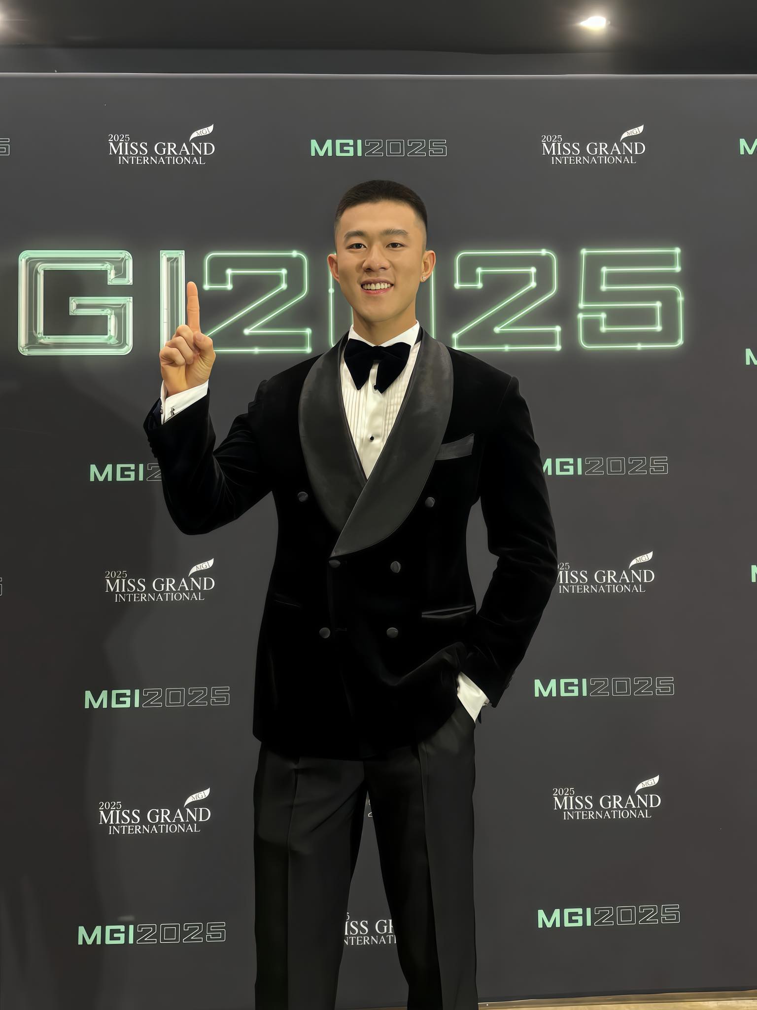 Tình trạng của Công Vinh sau gần 1 tháng nhập viện cấp cứu- Ảnh 2. Tình trạng của Công Vinh sau gần 1 tháng nhập viện cấp cứu- Ảnh 2.