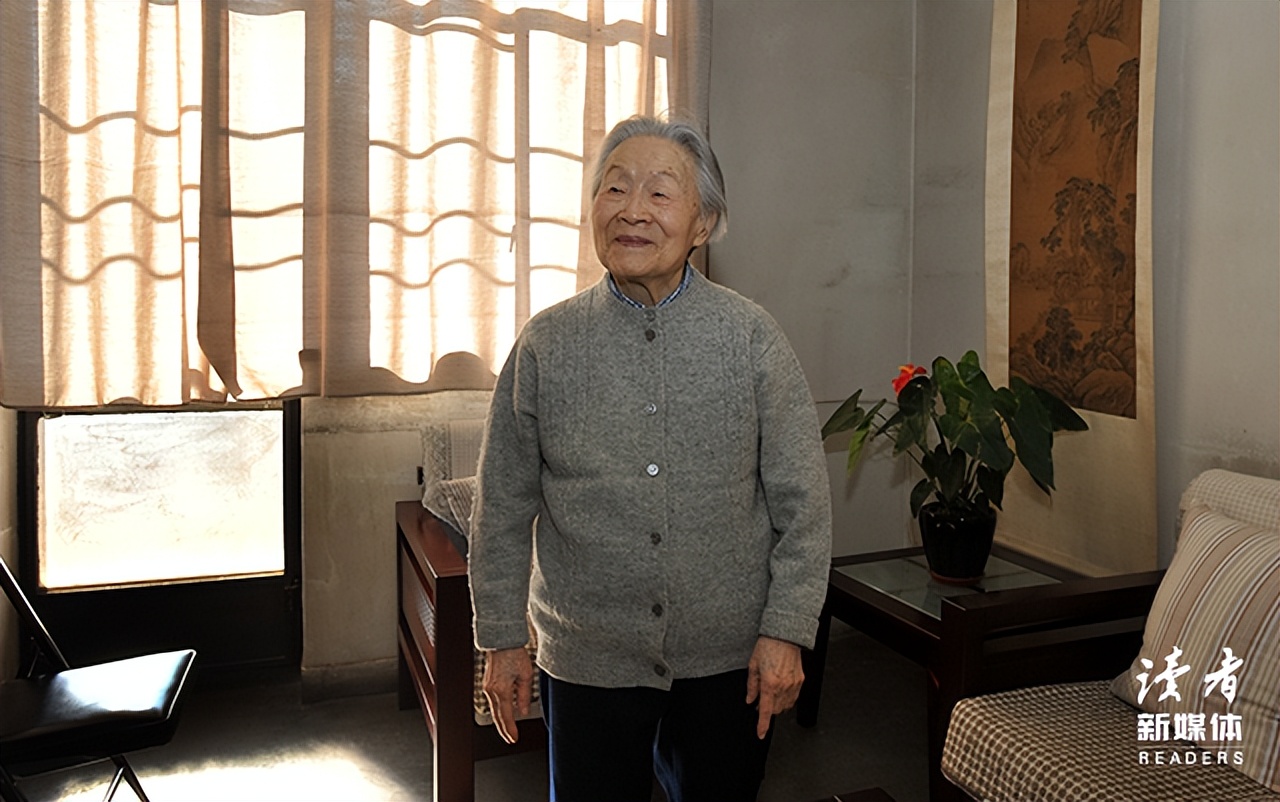 Về gi&agrave; sướng hay khổ phụ thuộc v&agrave;o tuổi 55 đủ 3 điều n&agrave;y kh&ocirc;ng: Tiền bạc hay con c&aacute;i kh&ocirc;ng phải vấn đề quan trọng nhất- Ảnh 1.