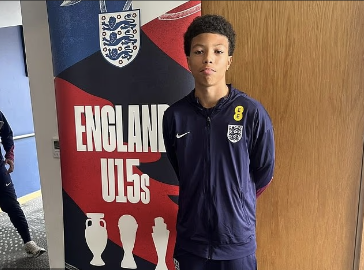 Con trai cựu danh thủ Brazil khoác áo đội tuyển U15 Anh- Ảnh 1. Con trai cựu danh thủ Brazil khoác áo đội tuyển U15 Anh- Ảnh 1.