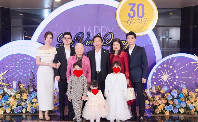 Hai thiếu gia ngh&igrave;n tỷ song ca cực ngọt mừng sinh nhật bầu Hiển, spotlight lại thuộc về &aacute;i nữ nh&agrave; Đỗ Mỹ Linh- Ảnh 3.