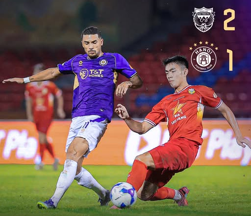 Văn Quyết làm, đồng đội phá, Hà Nội FC trắng tay ở Hà Tĩnh- Ảnh 3. Văn Quyết làm, đồng đội phá, Hà Nội FC trắng tay ở Hà Tĩnh- Ảnh 3.