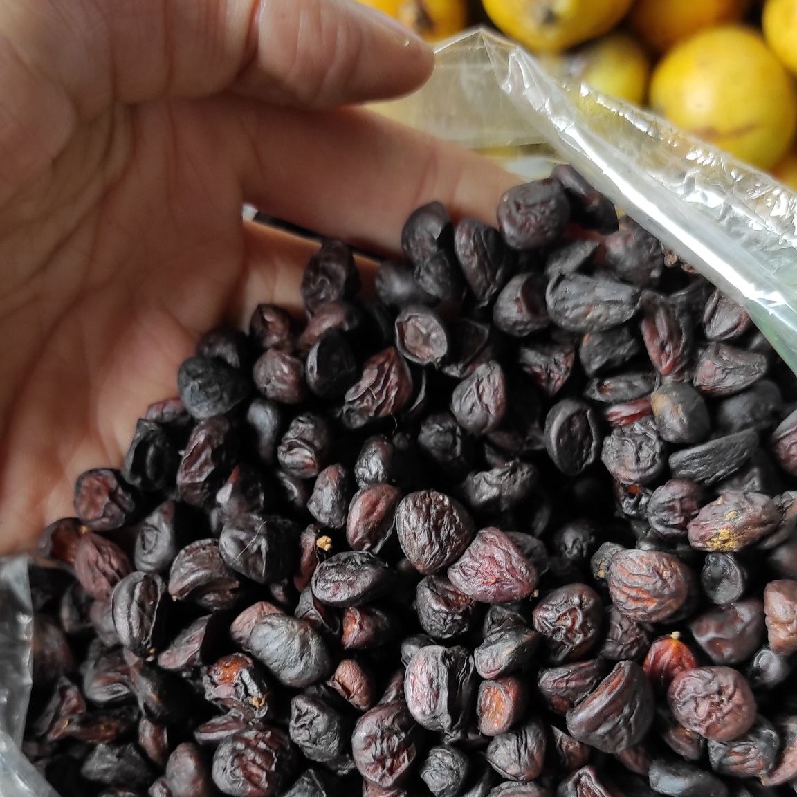 Nông sản độc lạ ở chợ phiên vùng cao: Không chỉ có măng khô, cua đá, đuông cọ... mà còn có cả "vàng đen" Tây Bắc- Ảnh 22. Nông sản độc lạ ở chợ phiên vùng cao: Không chỉ có măng khô, cua đá, đuông cọ... mà còn có cả "vàng đen" Tây Bắc- Ảnh 22.