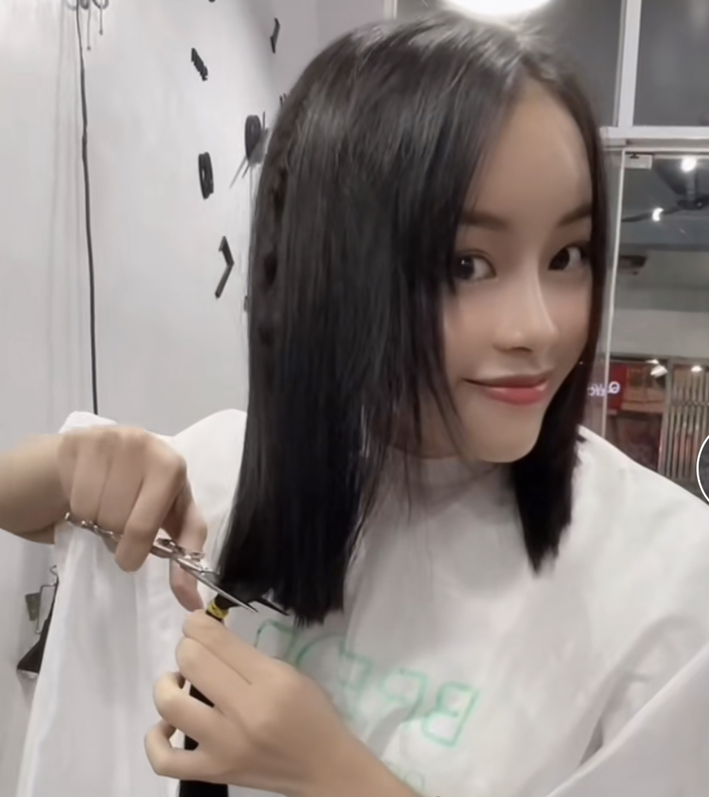 Vụ Nhã Phương hiến tóc nhuộm gây tranh cãi: Người trong cuộc và phía đơn vị nhận nói gì?- Ảnh 8. Vụ Nhã Phương hiến tóc nhuộm gây tranh cãi: Người trong cuộc và phía đơn vị nhận nói gì?- Ảnh 8.